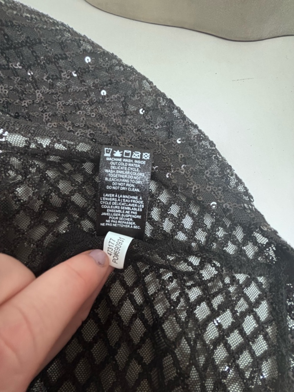 RW&CO Black Sequin Mesh Top - Women's Sheer Party Tee size Large - Picture 3 of 5